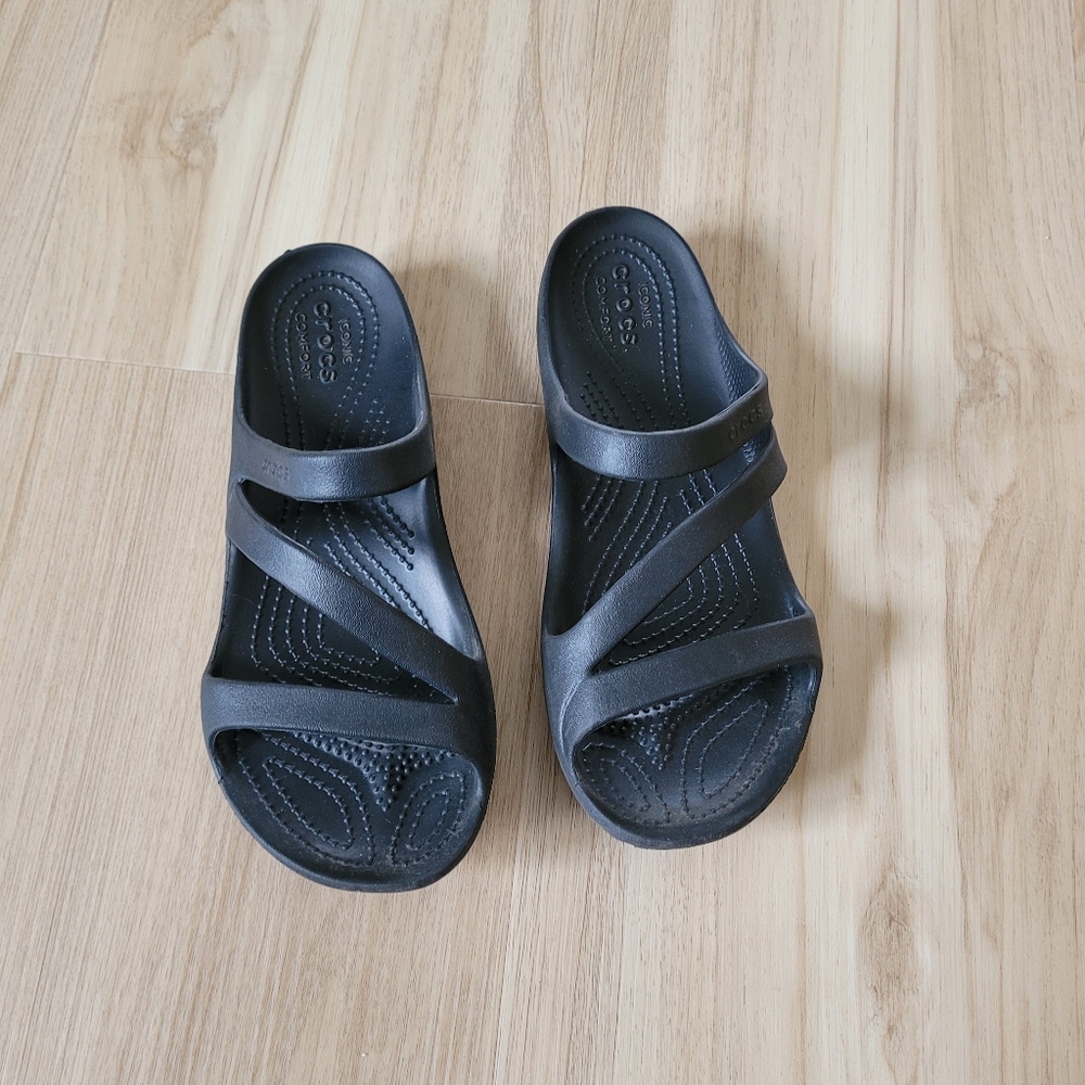 CROCS Black Strappy Slide Sandals
